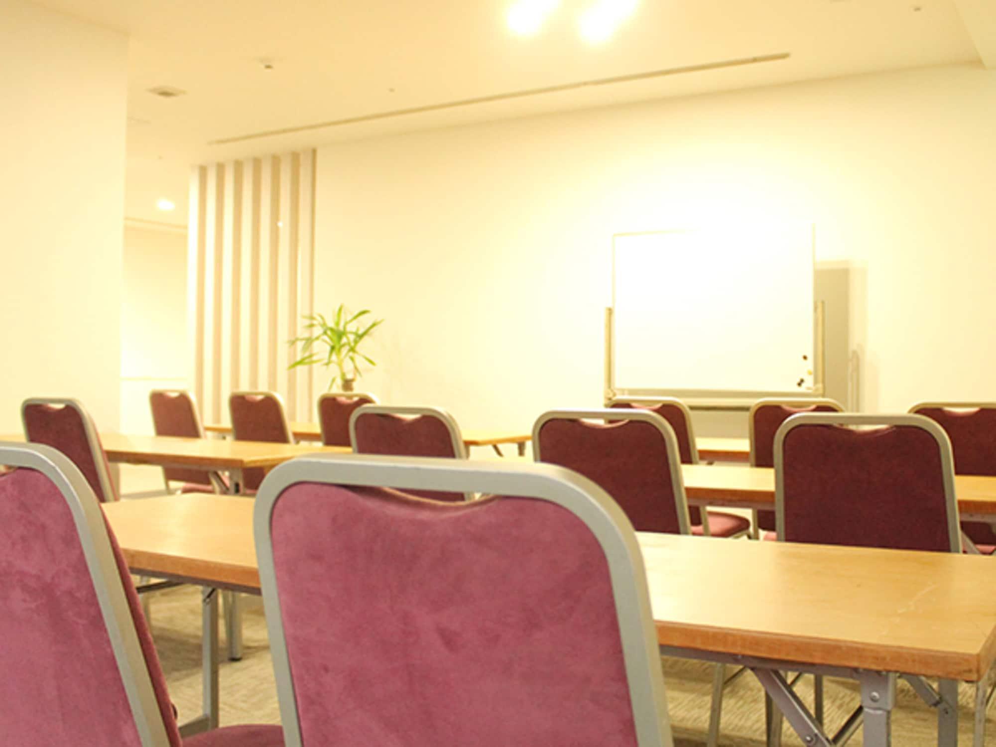 Sala de Reuniones HOTEL LiVEMAX Yokohama Kannai