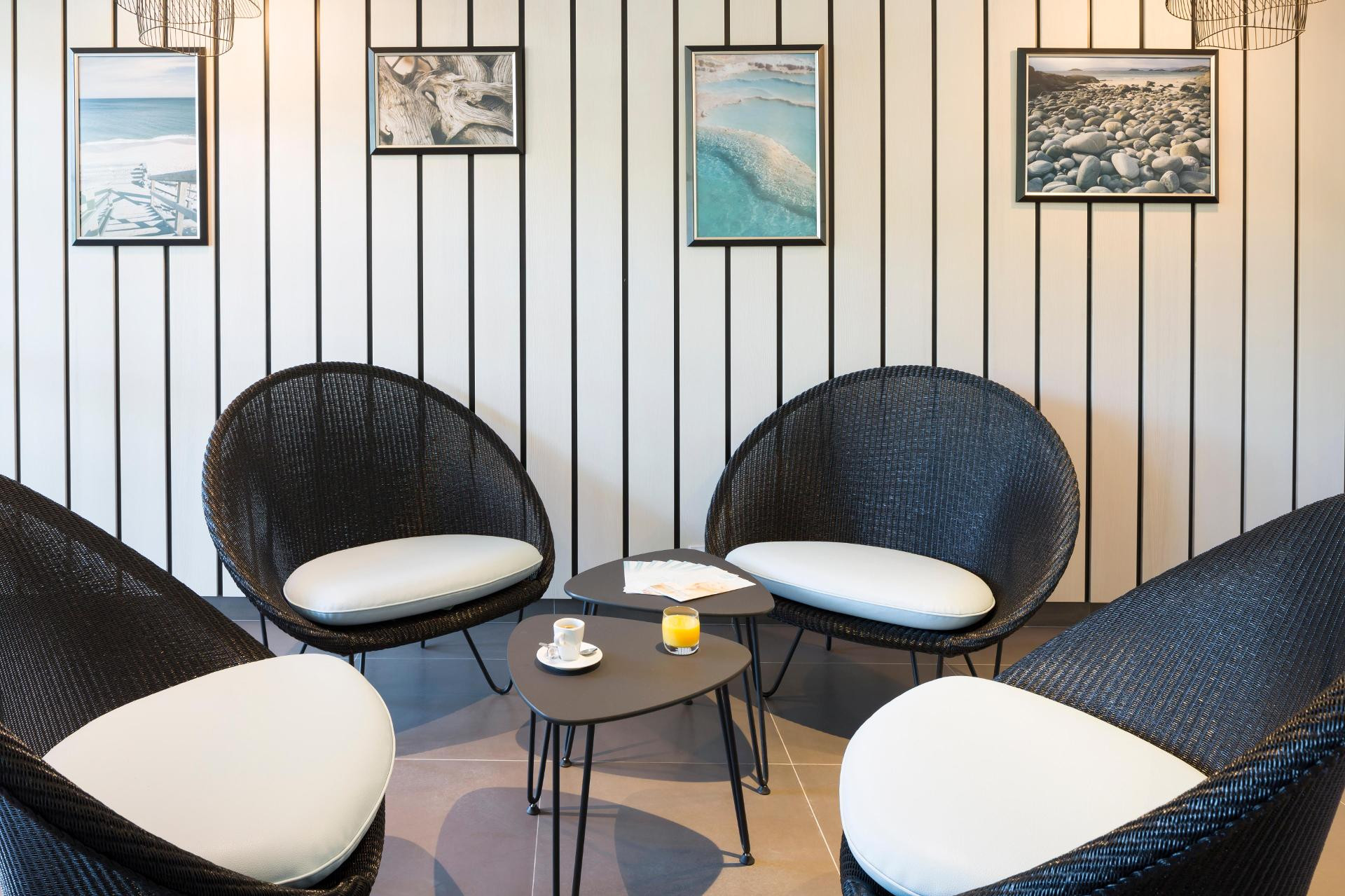 Vista Lobby Operalia Hotel Les Pins