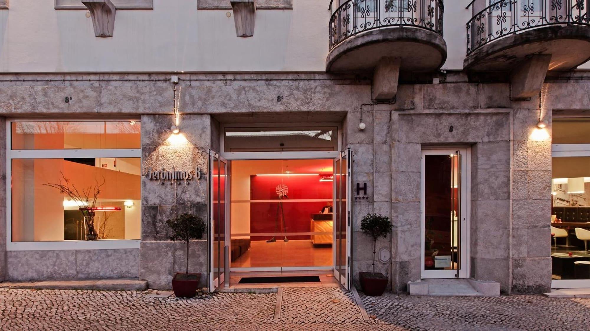 Vista Exterior Hotel Jerónimos 8