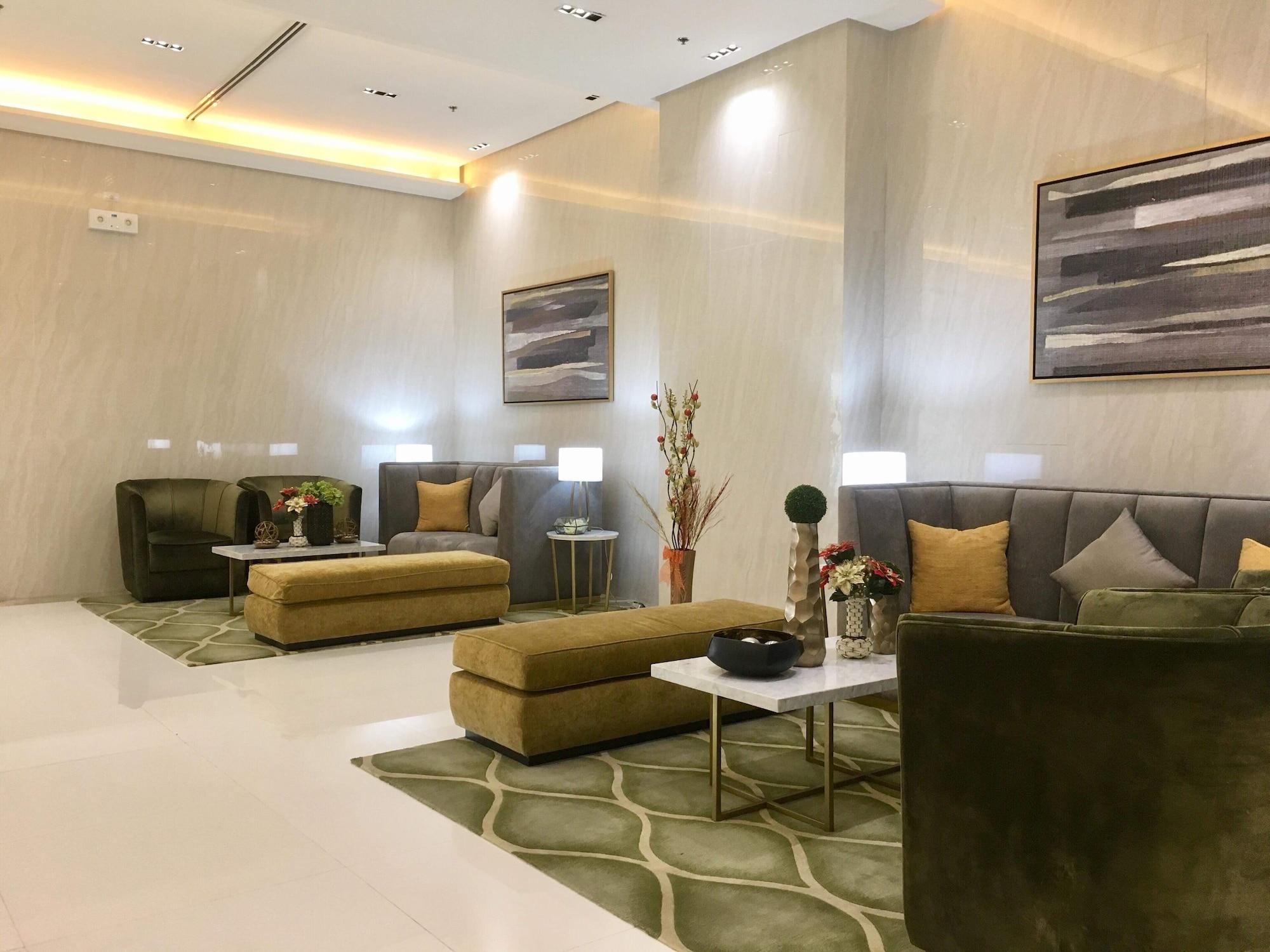 Vista Lobby Condo 101 Newport Boulevard