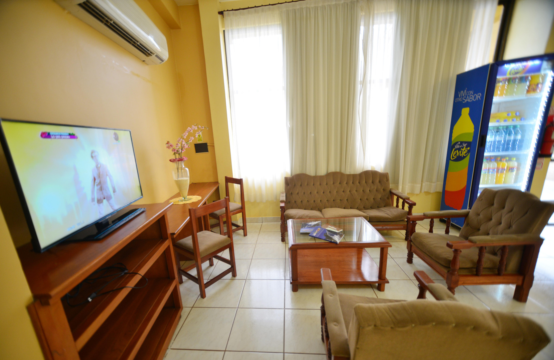 Vista Lobby Hotel Lilian