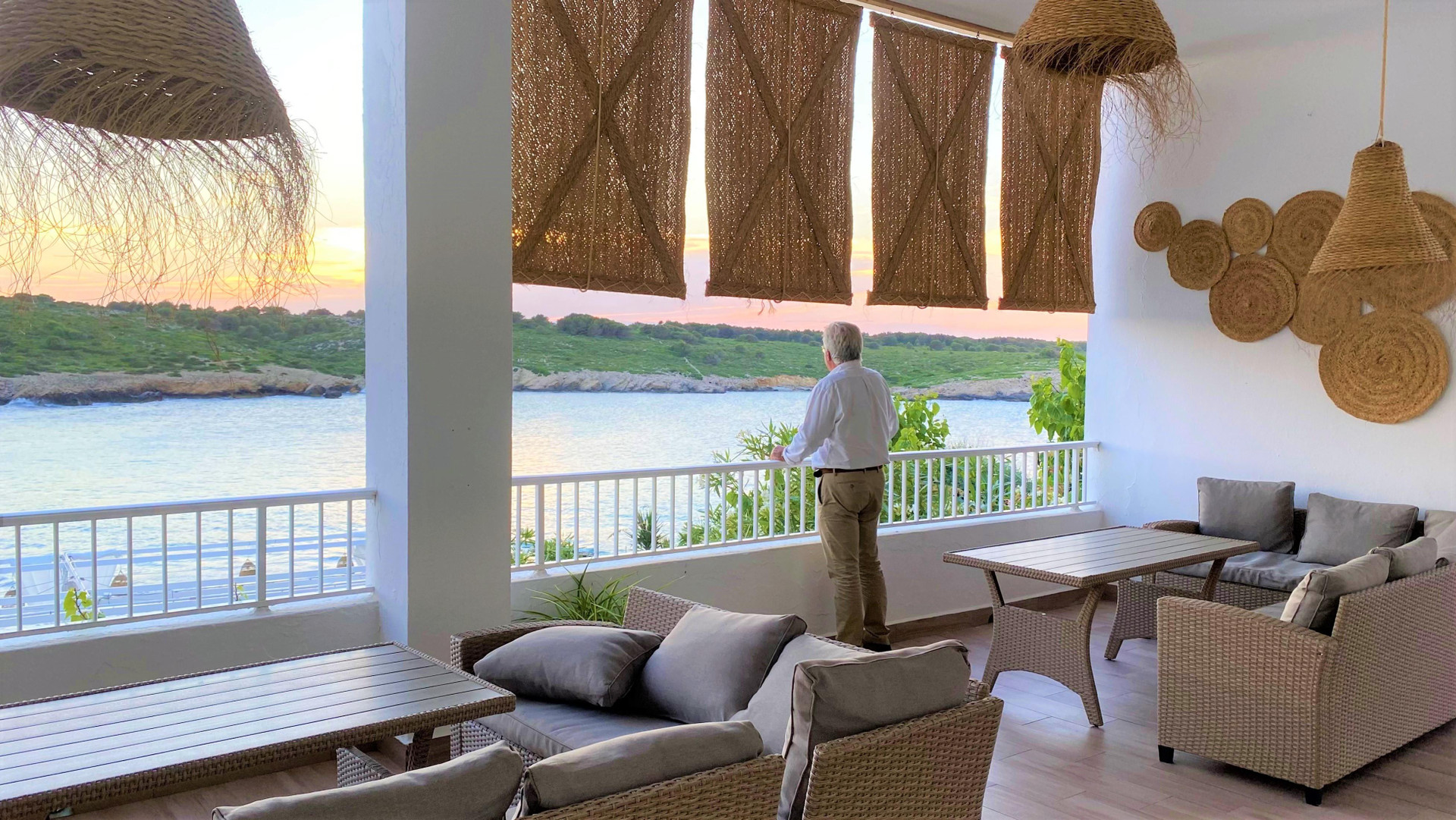 Bar/Salón Beach Club