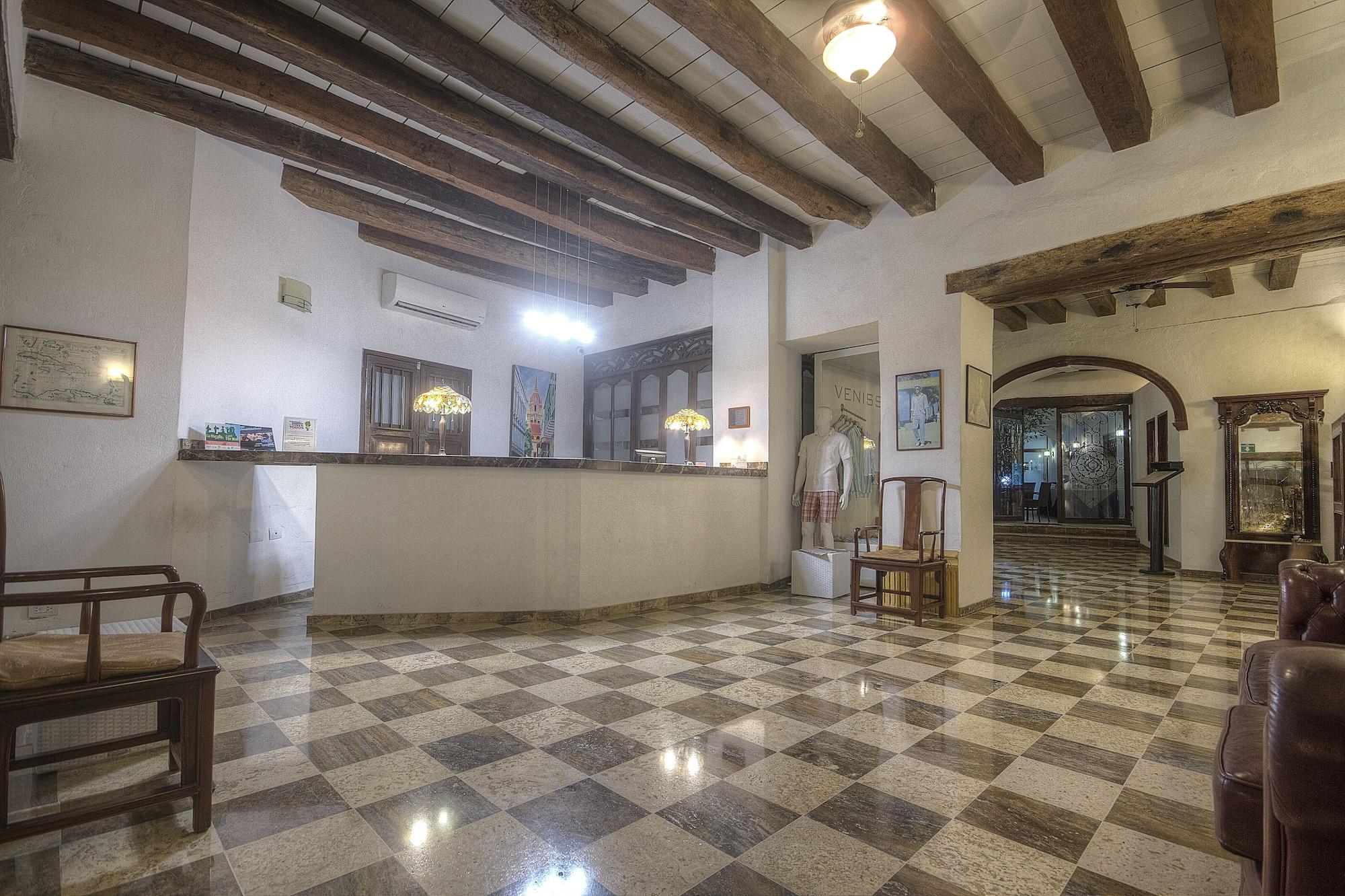 Vista Lobby Hotel Monterrey