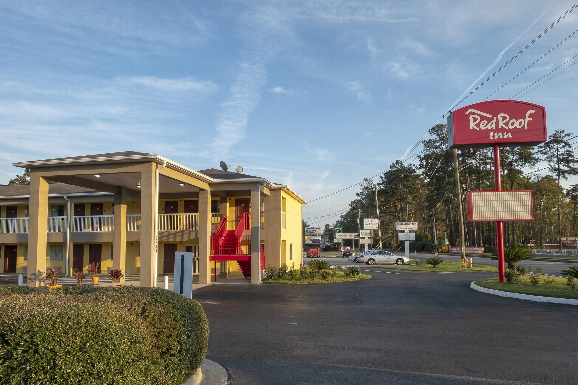 Varios Red Roof Inn Valdosta - University