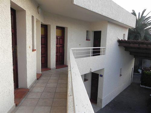Vista Exterior Motel Capsol