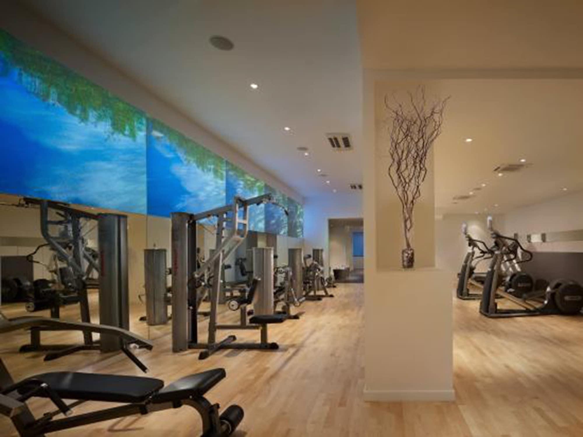 Gimnasio AKA Sutton Place