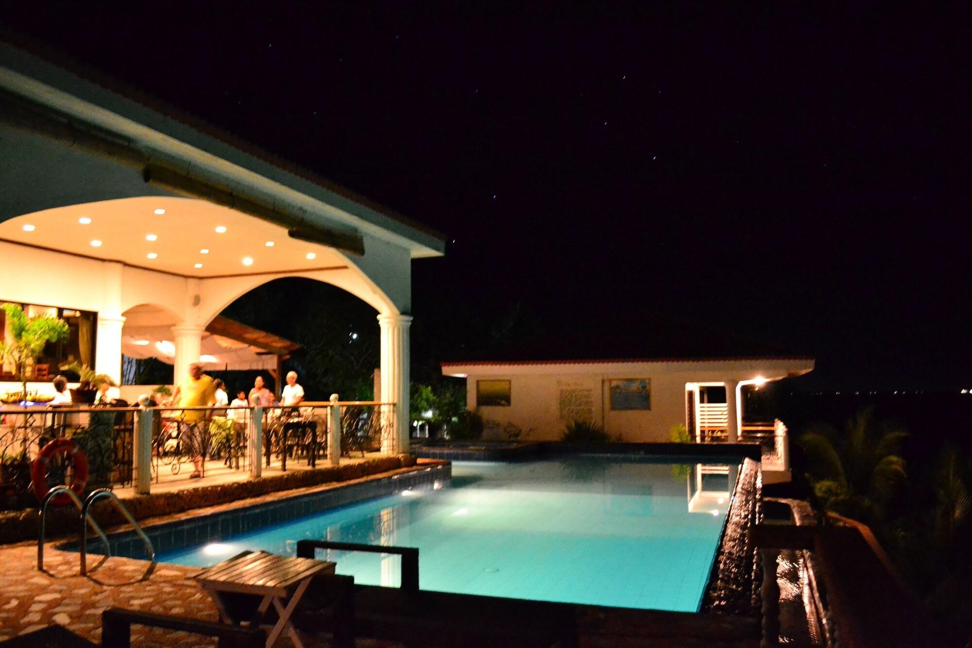 Vista Piscina Eden Resort