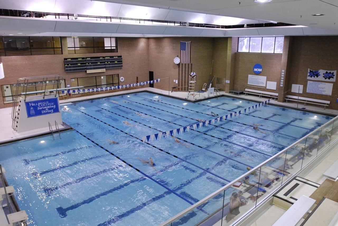 Gimnasio Hillsdale College Dow Hotel and Conference Center