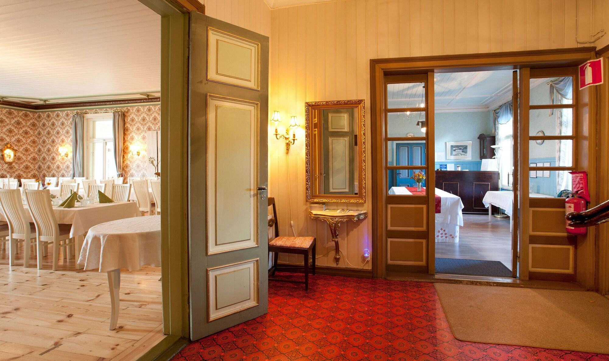 Vista Lobby Löydön Kartano