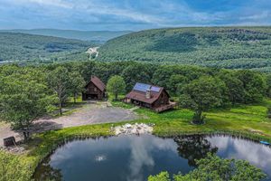 Alquiler Vacacional - Quiet Snow Estate Retreat in the Poconos