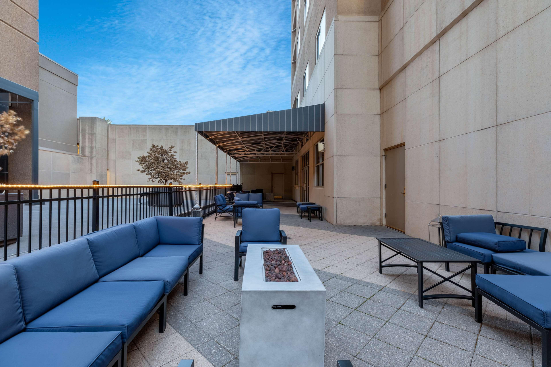 Vista Exterior Wyndham Grand Oklahoma City Downtown