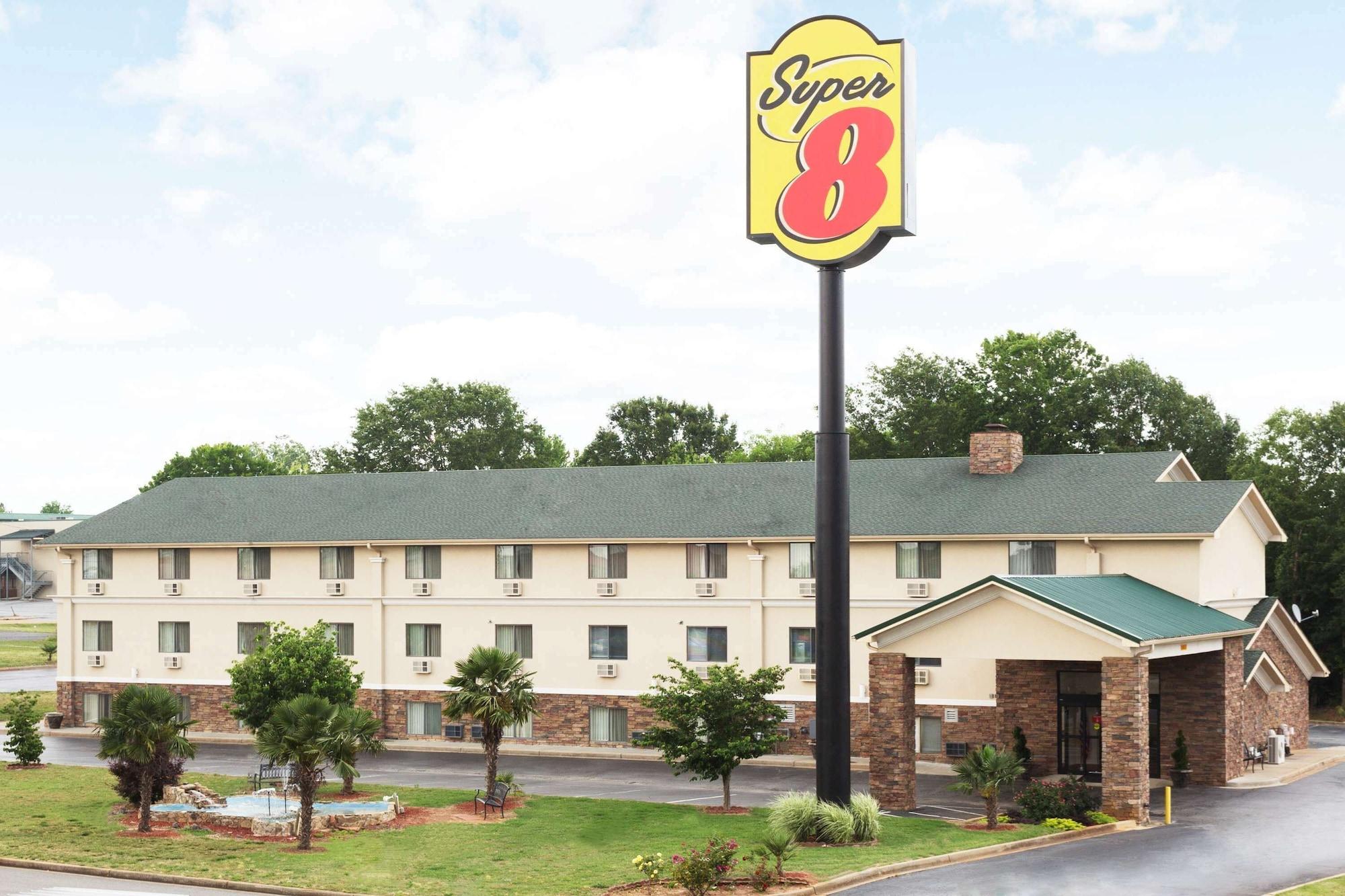 Vista Exterior Super 8 by Wyndham Anderson/Clemson Area
