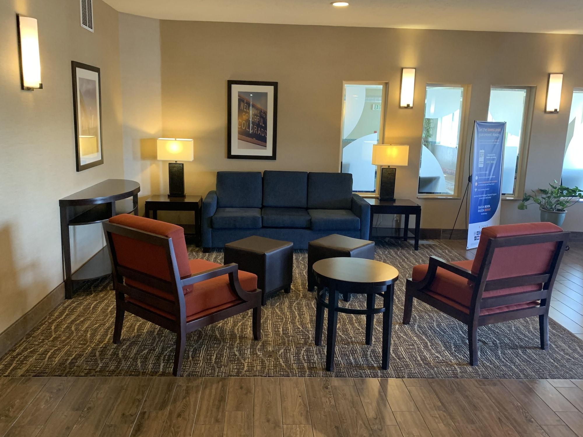 Vista Lobby Comfort Inn Fort Morgan