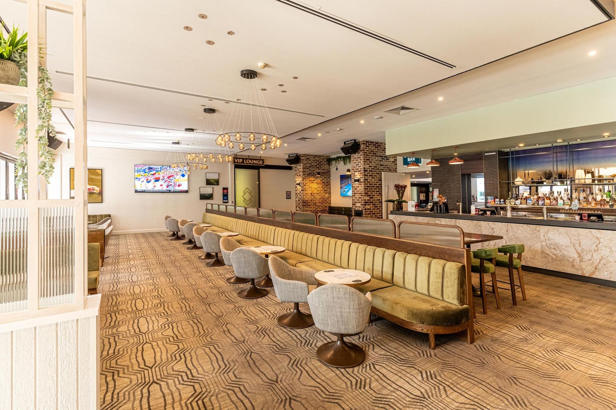 Bar/Salón Mill Hotel Milperra Panania