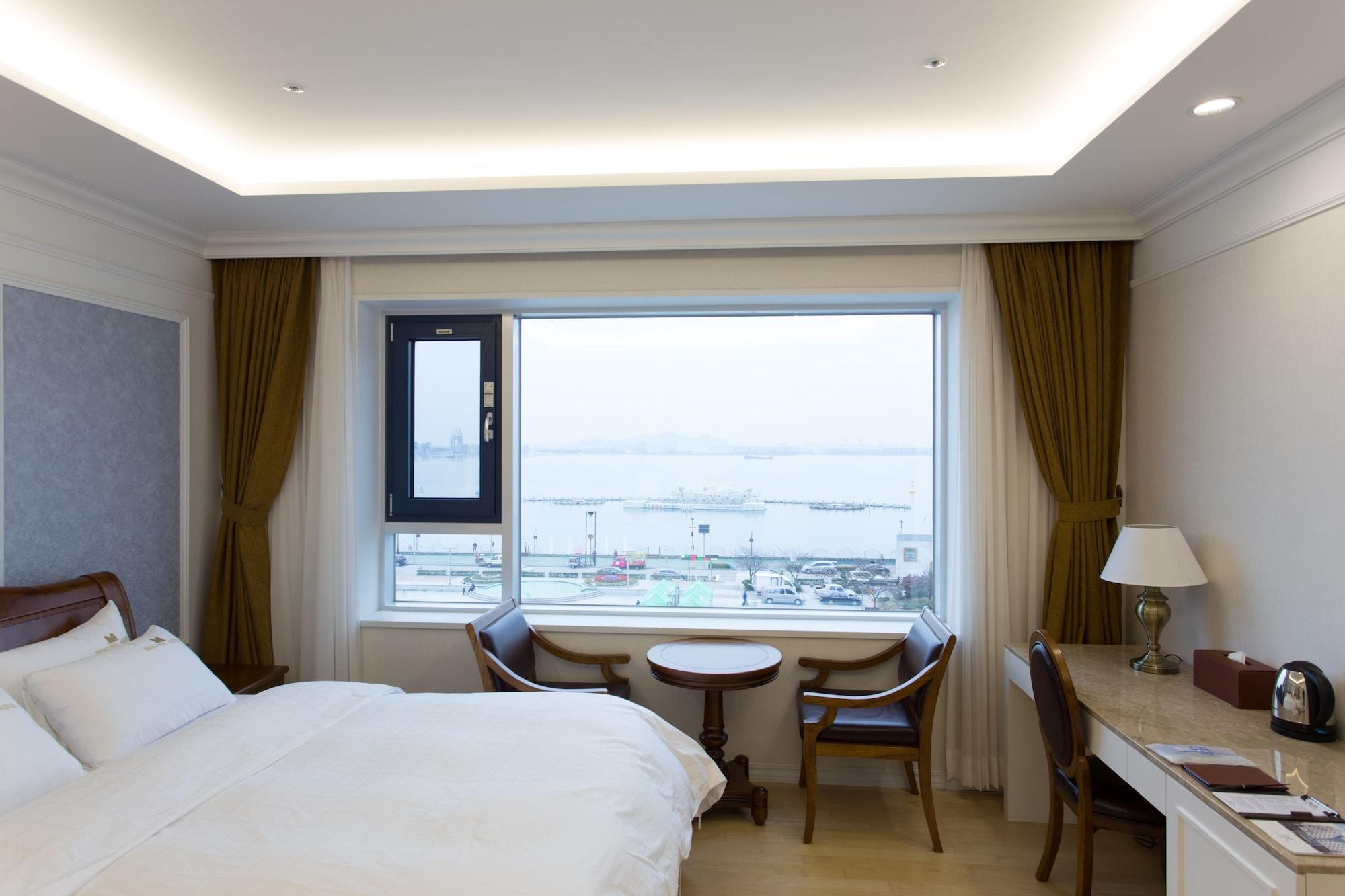 Habitación Fontana Beach Hotel