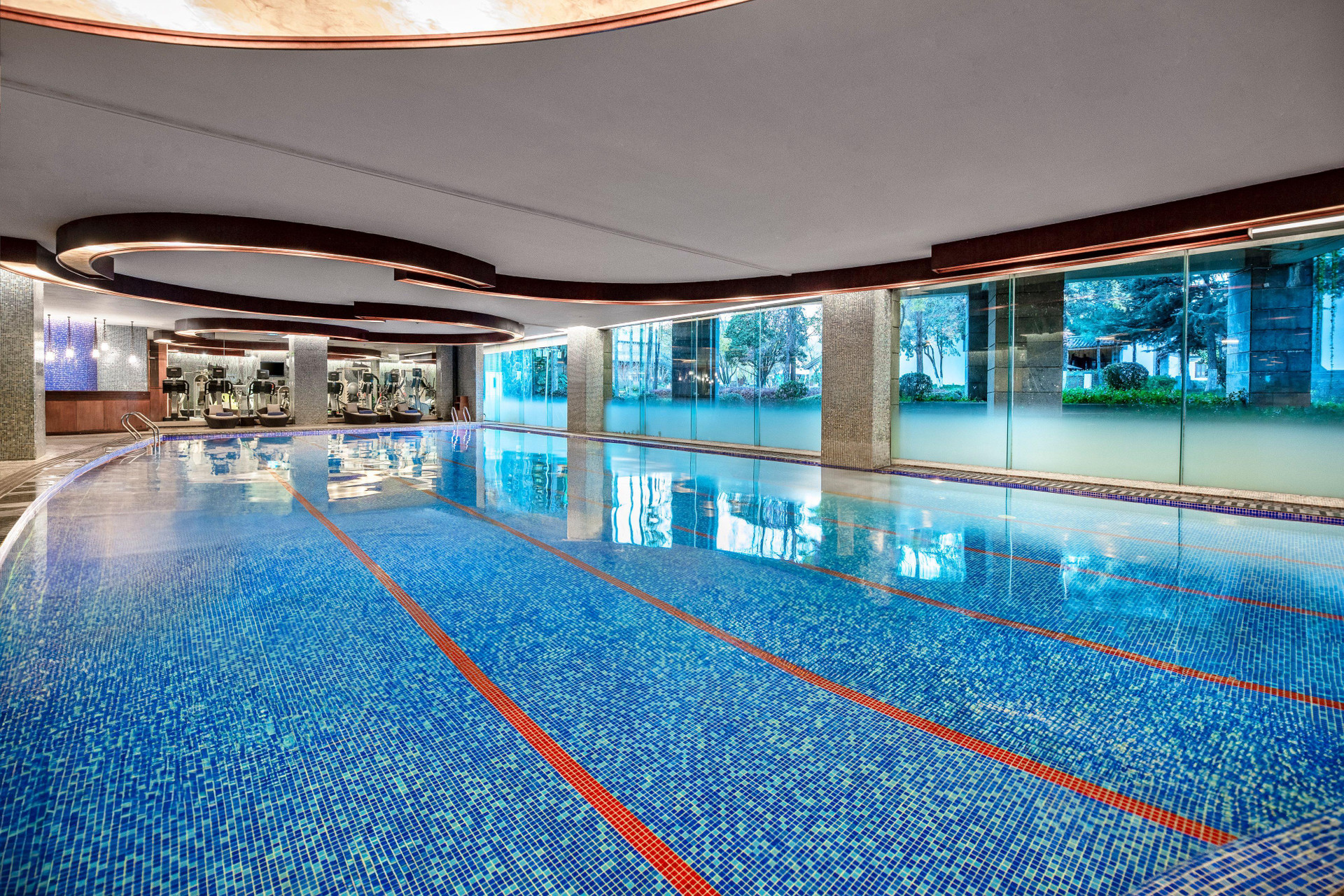 Vista Piscina InterContinental Lijiang Ancient Town Resort by IHG