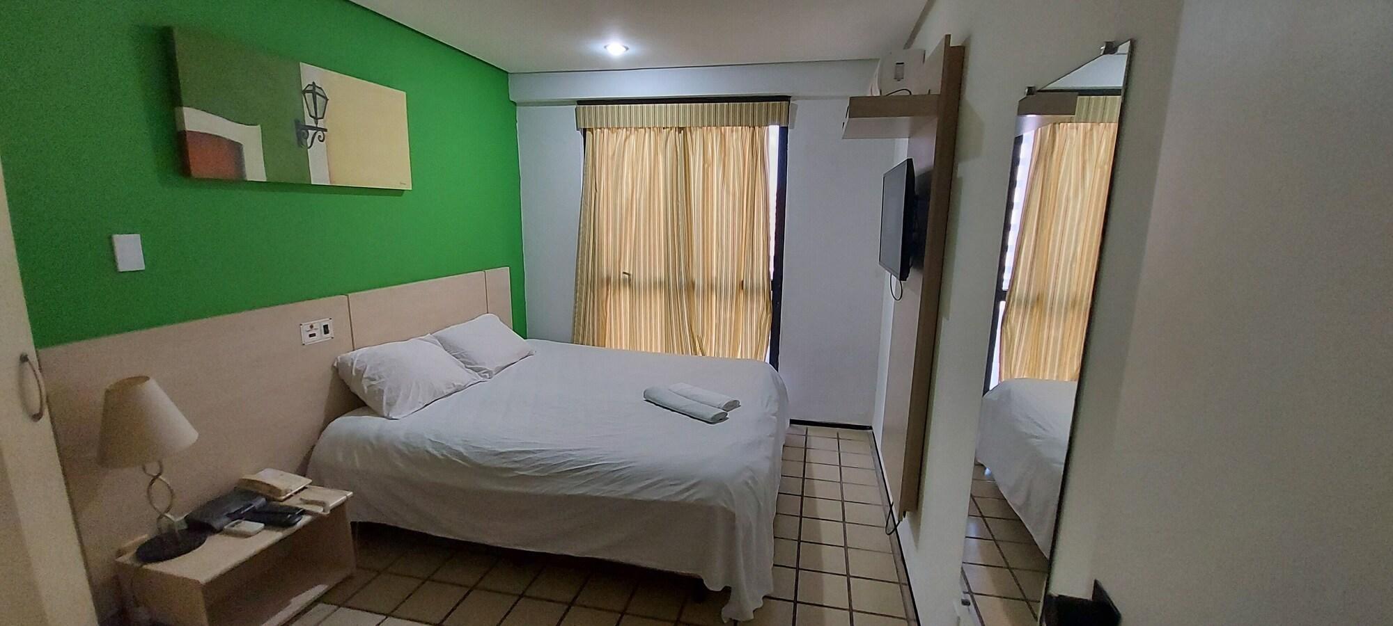 Habitación Flat Number One Ferreira Hospdagens