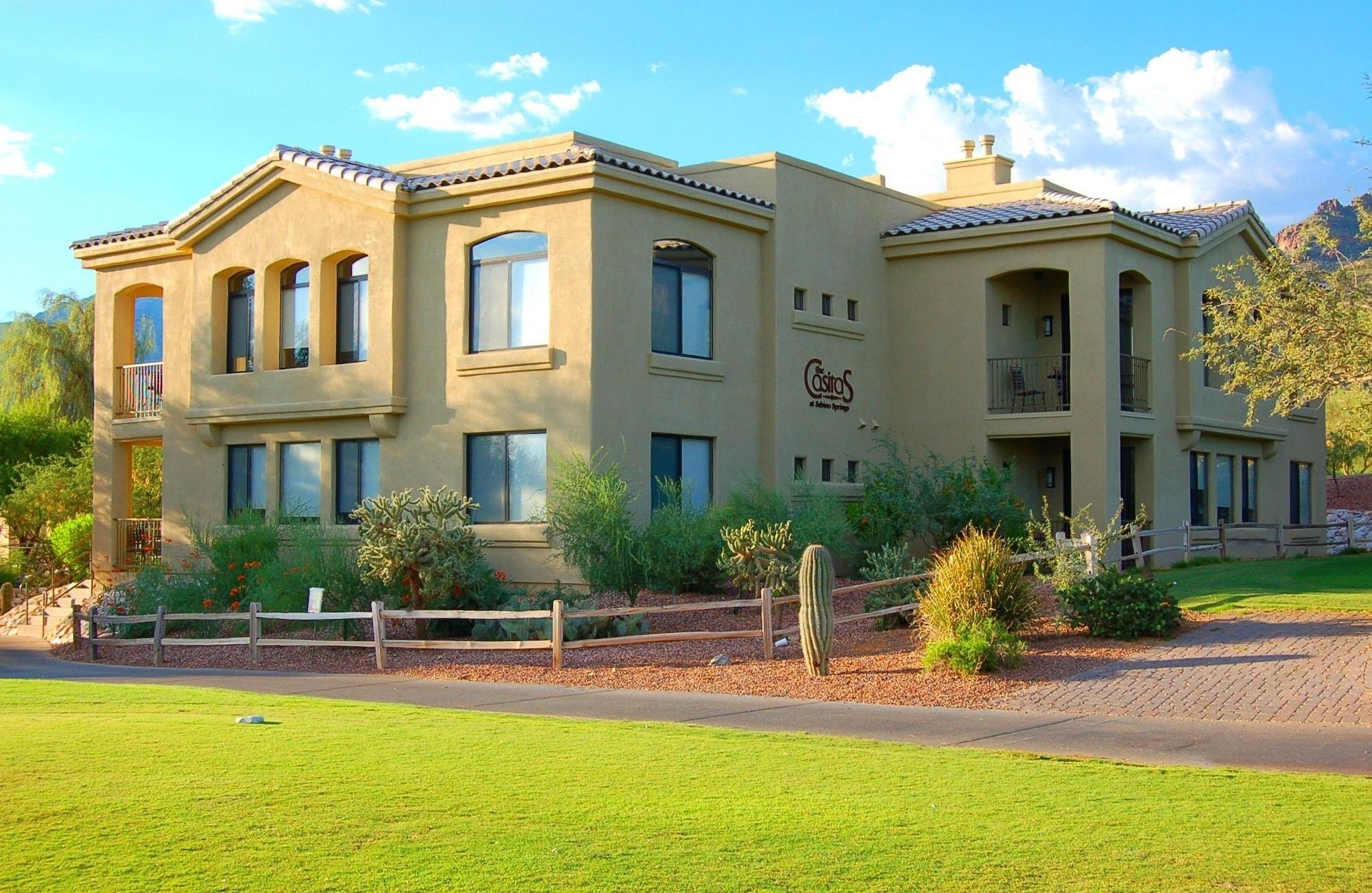 Vista Exterior Casitas at Sabino Springs