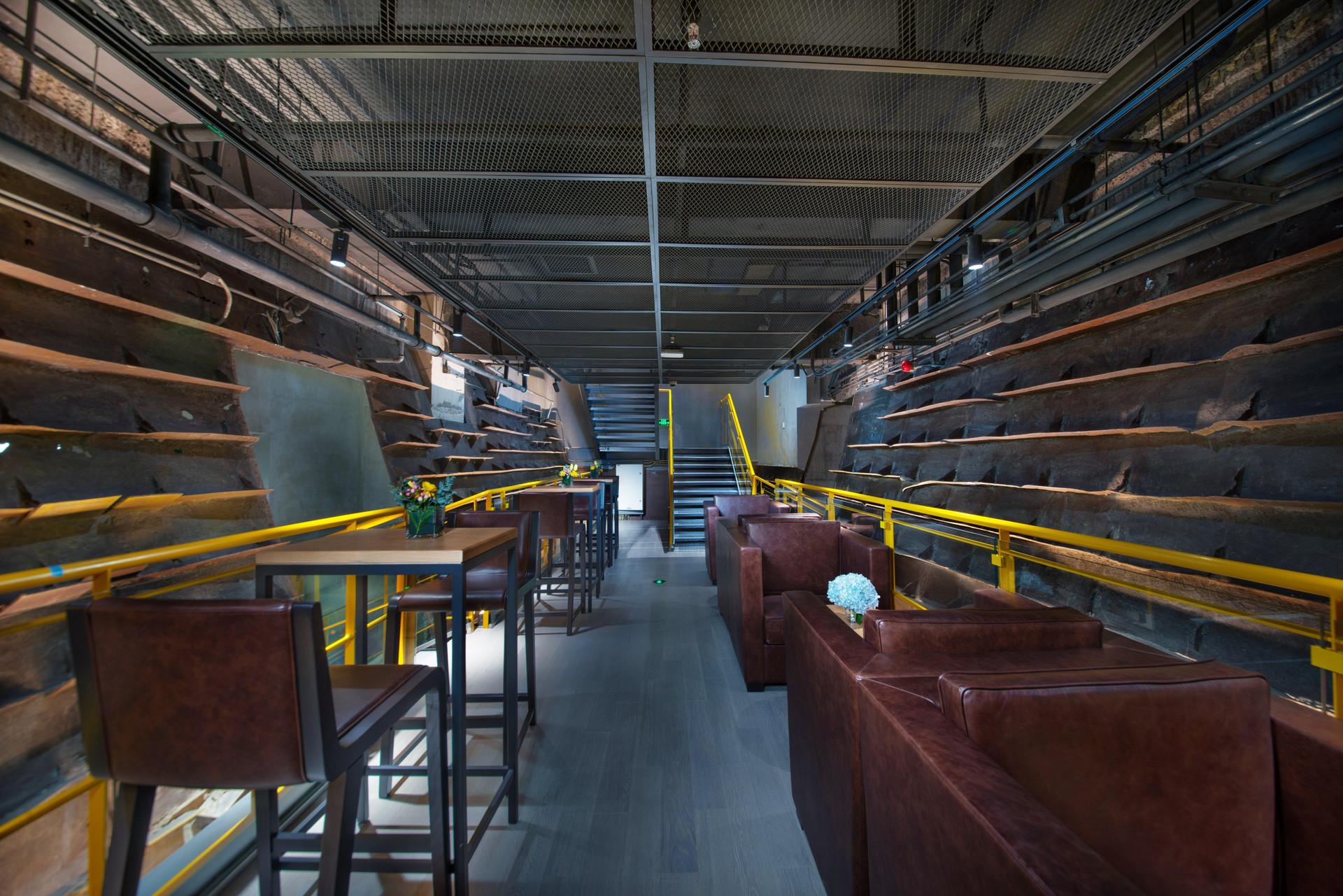 Bar/Salón Holiday Inn Express Beijing Shijingshan Lakeview by IHG