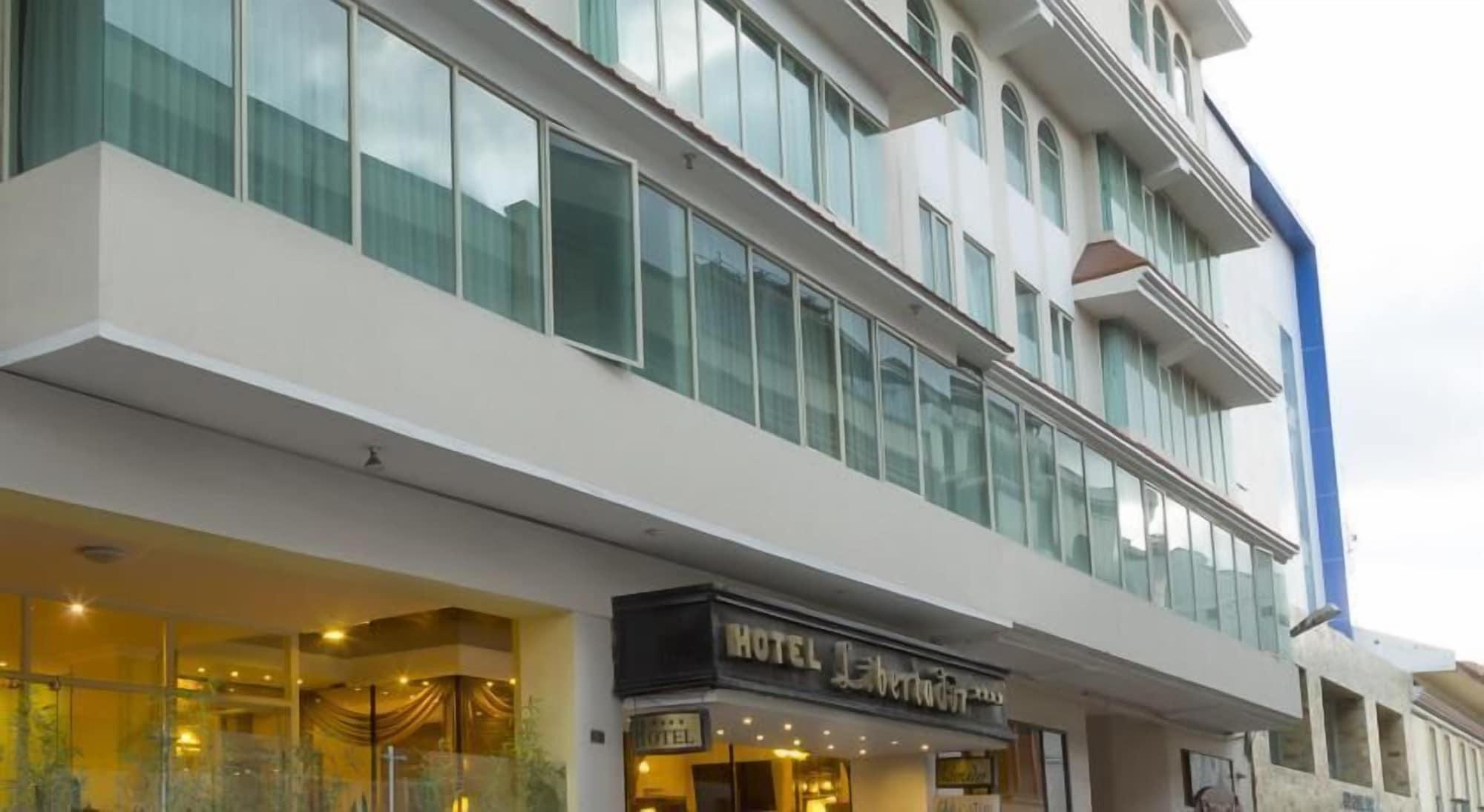 Vista Exterior Hotel Libertador