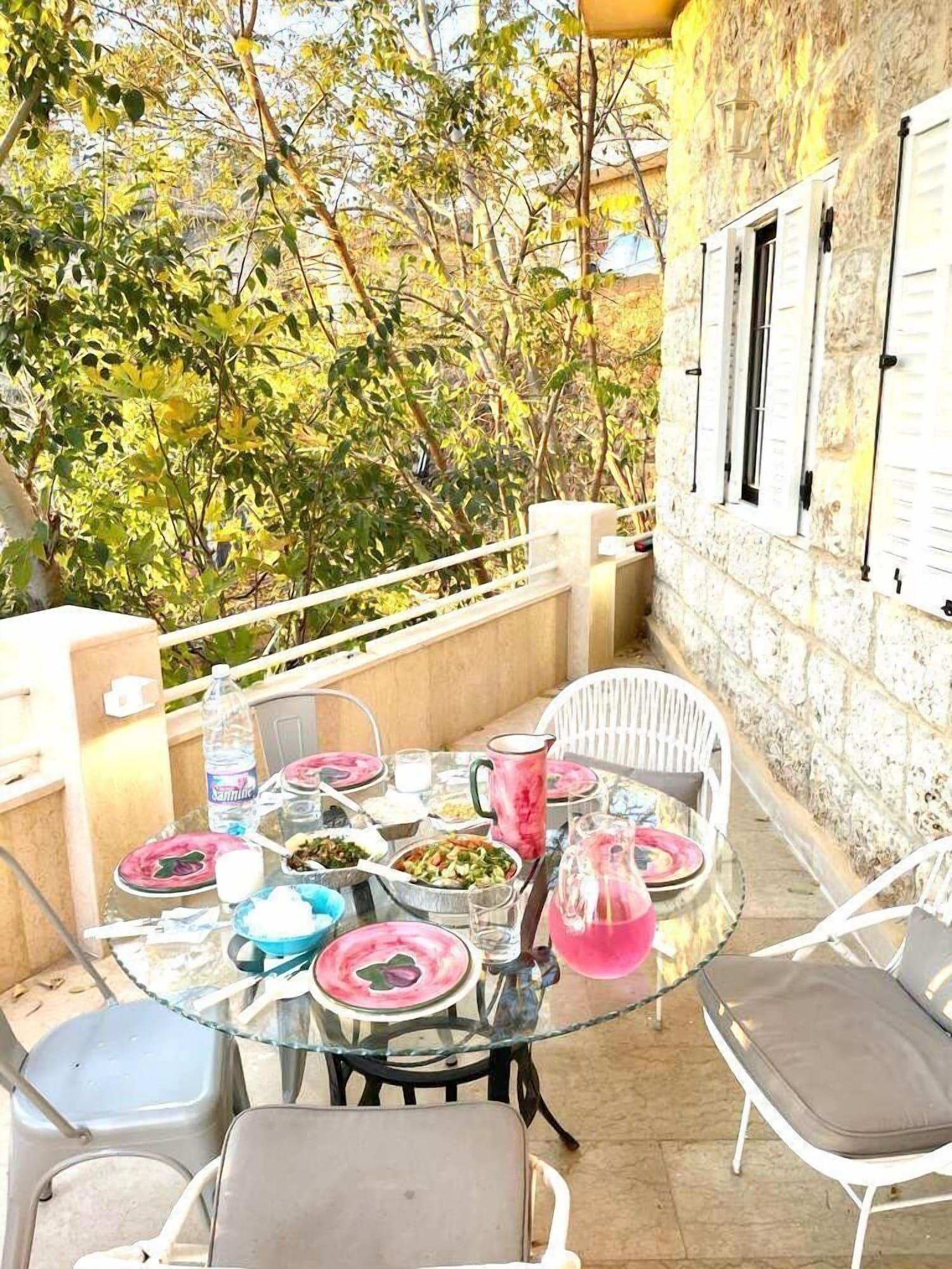 Equipamiento de Habitación Broummana House