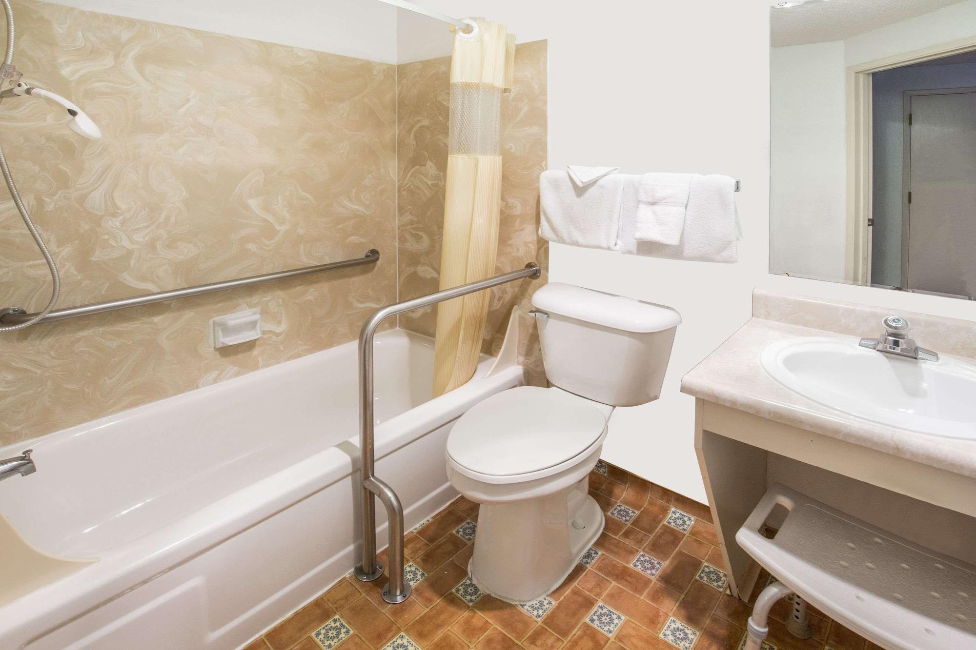 Equipamiento de Habitación Days Inn by Wyndham Corvallis