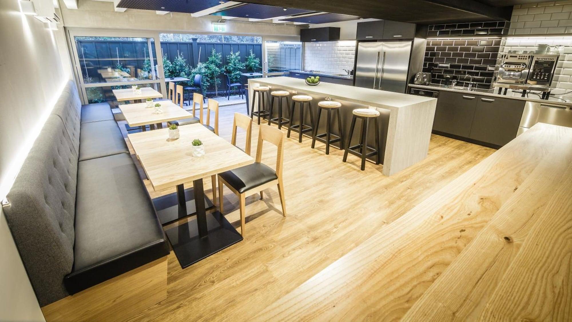Restaurant No. 9 Hotel - Hostel