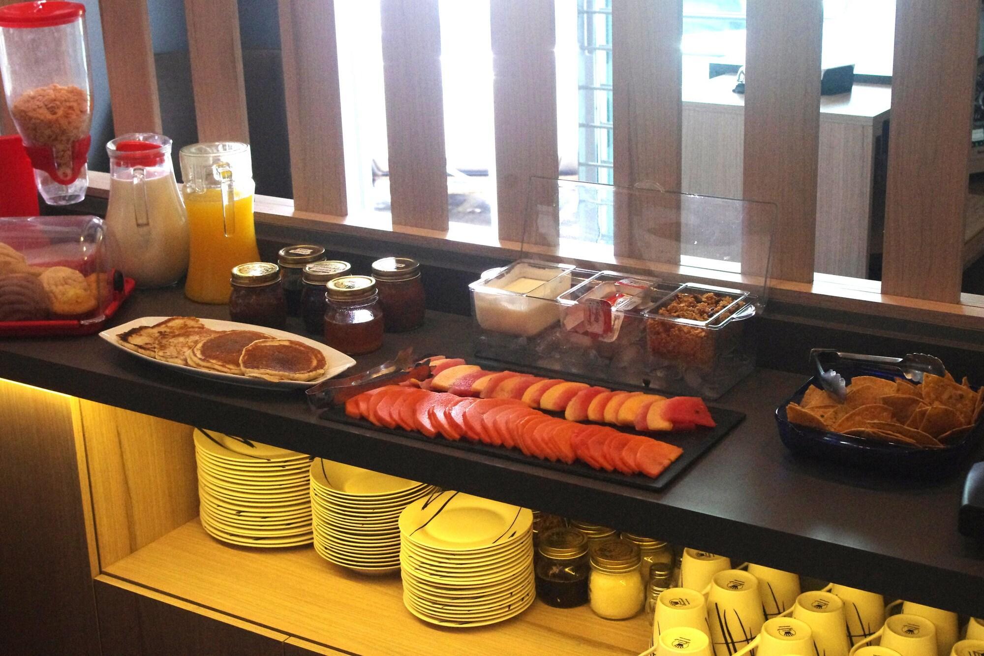 Restaurant Metropoli Suites Ejecutivas