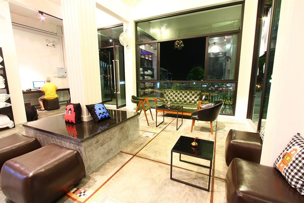 Vista Lobby Pak-Up Hostel