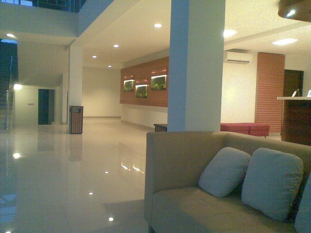 Vista Lobby Hotel Bandara Syariah