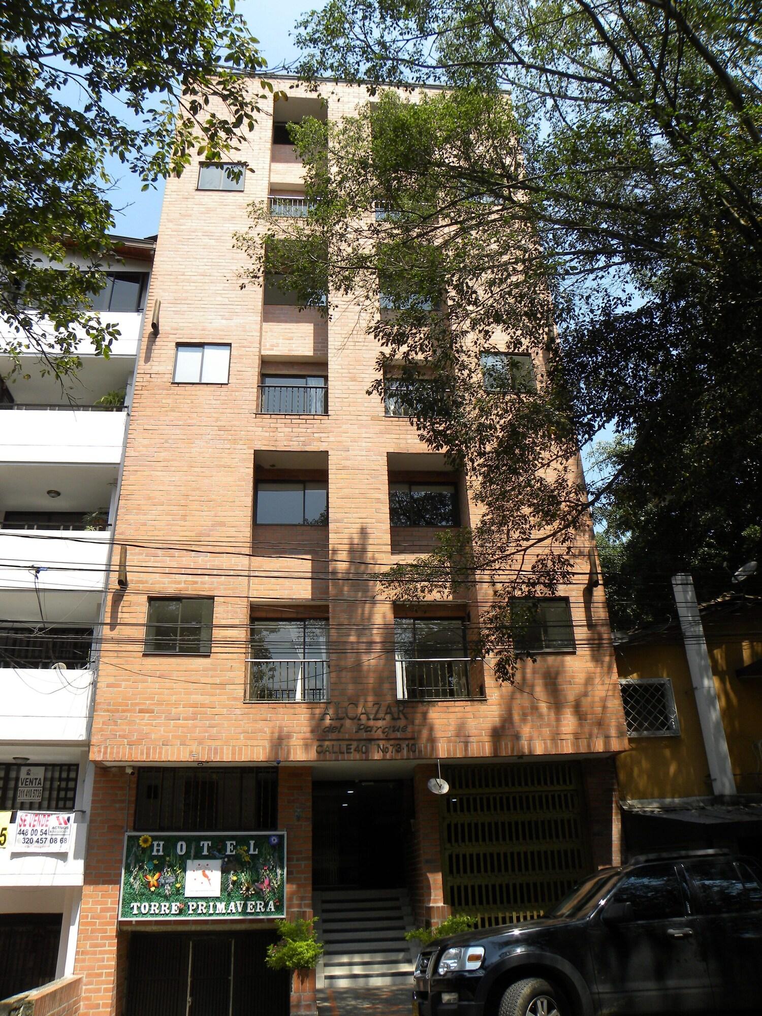 Vista Exterior Hotel Torre Primavera Laureles