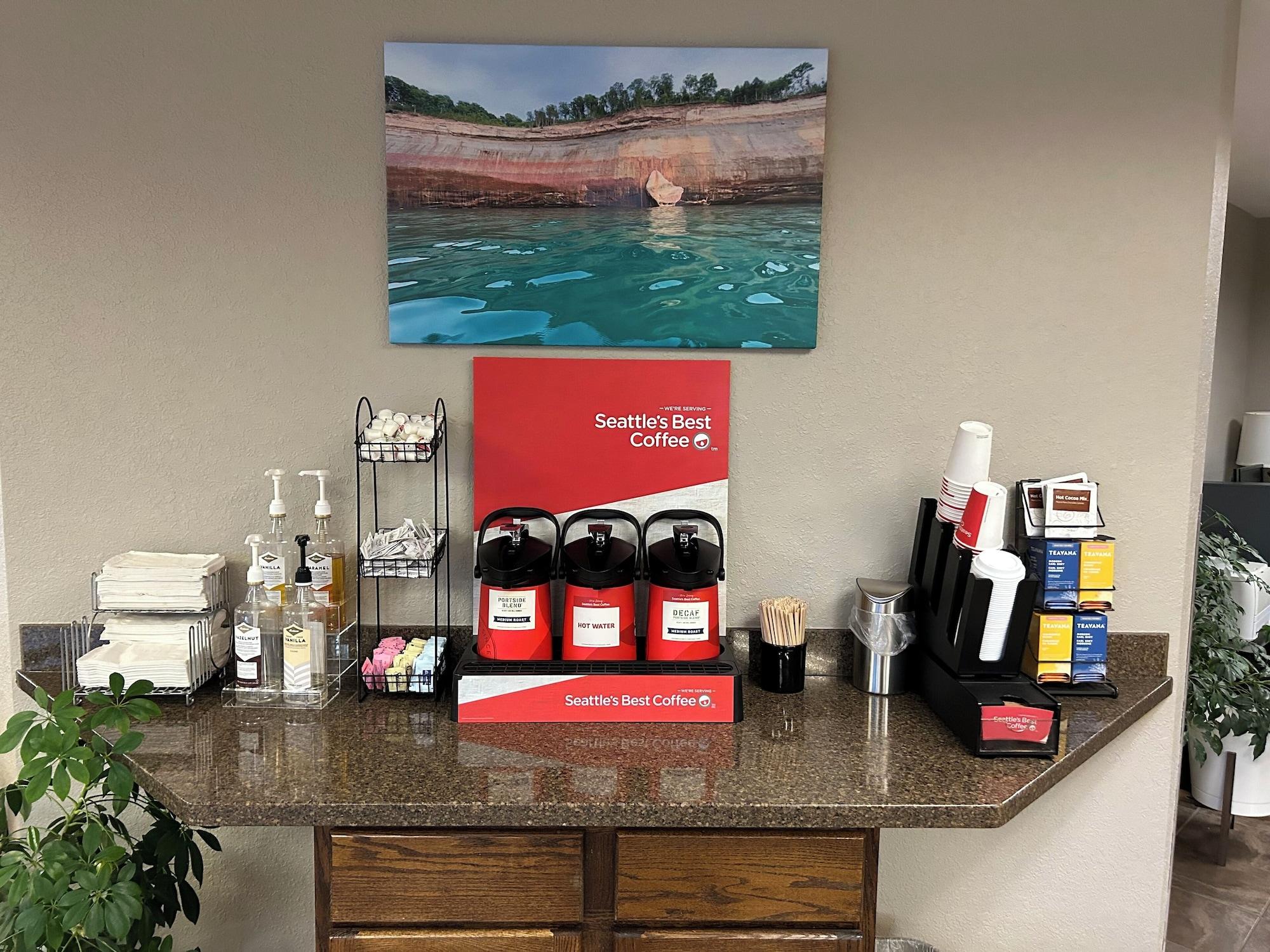 Set de Habitación Boarders Inn & Suites by Cobblestone Hotels - Munising