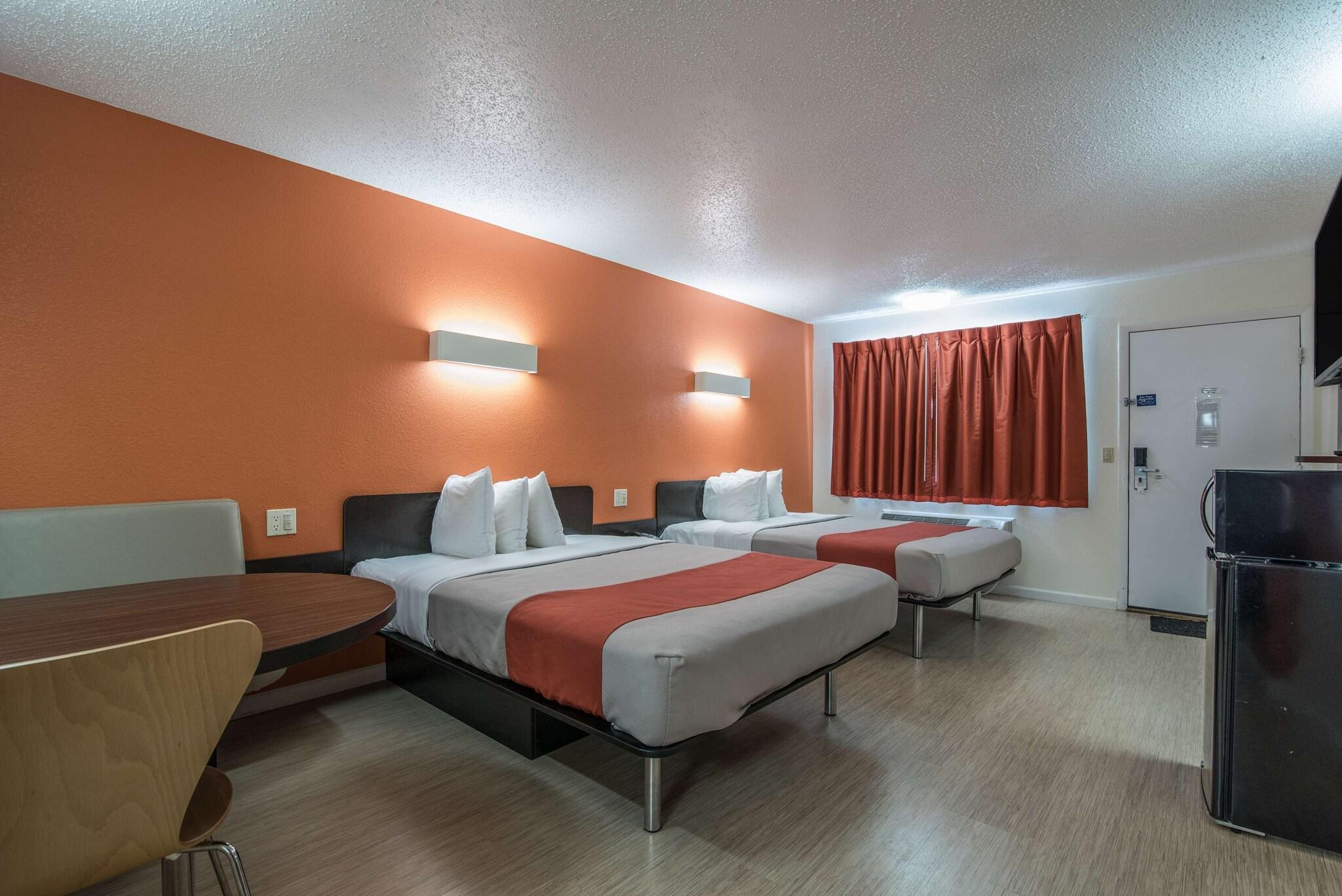 Varios Motel 6 Albany, NY - Airport