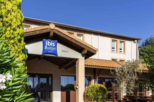 Alojamiento - ibis budget Bollène