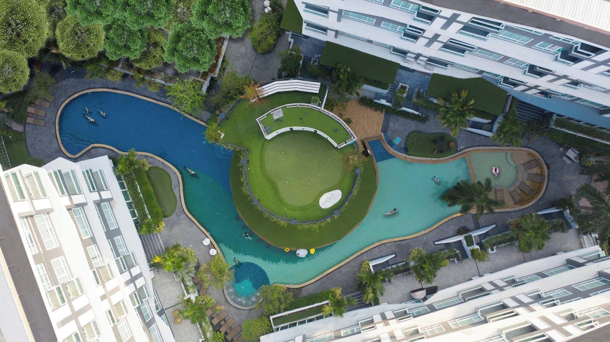 Campo de Golf Wisdom Hotel & Residence