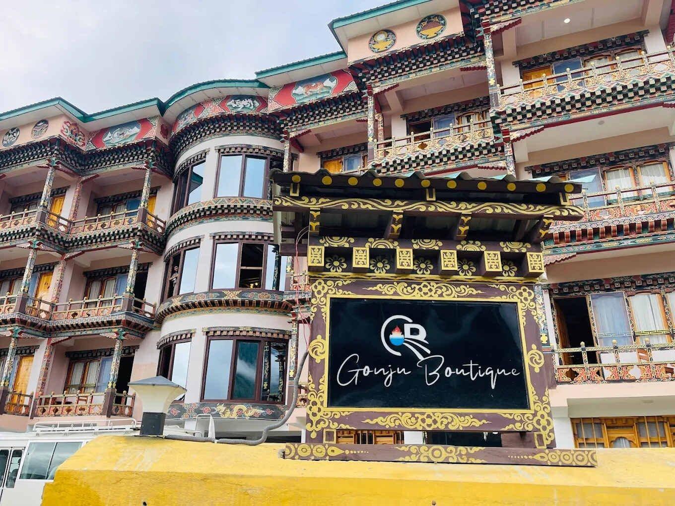 Vista Exterior Gonju Boutique