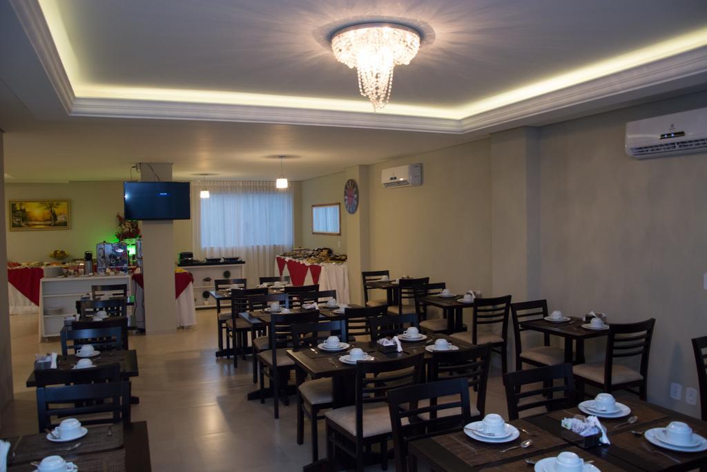 Restaurant Pak Suites Hotel