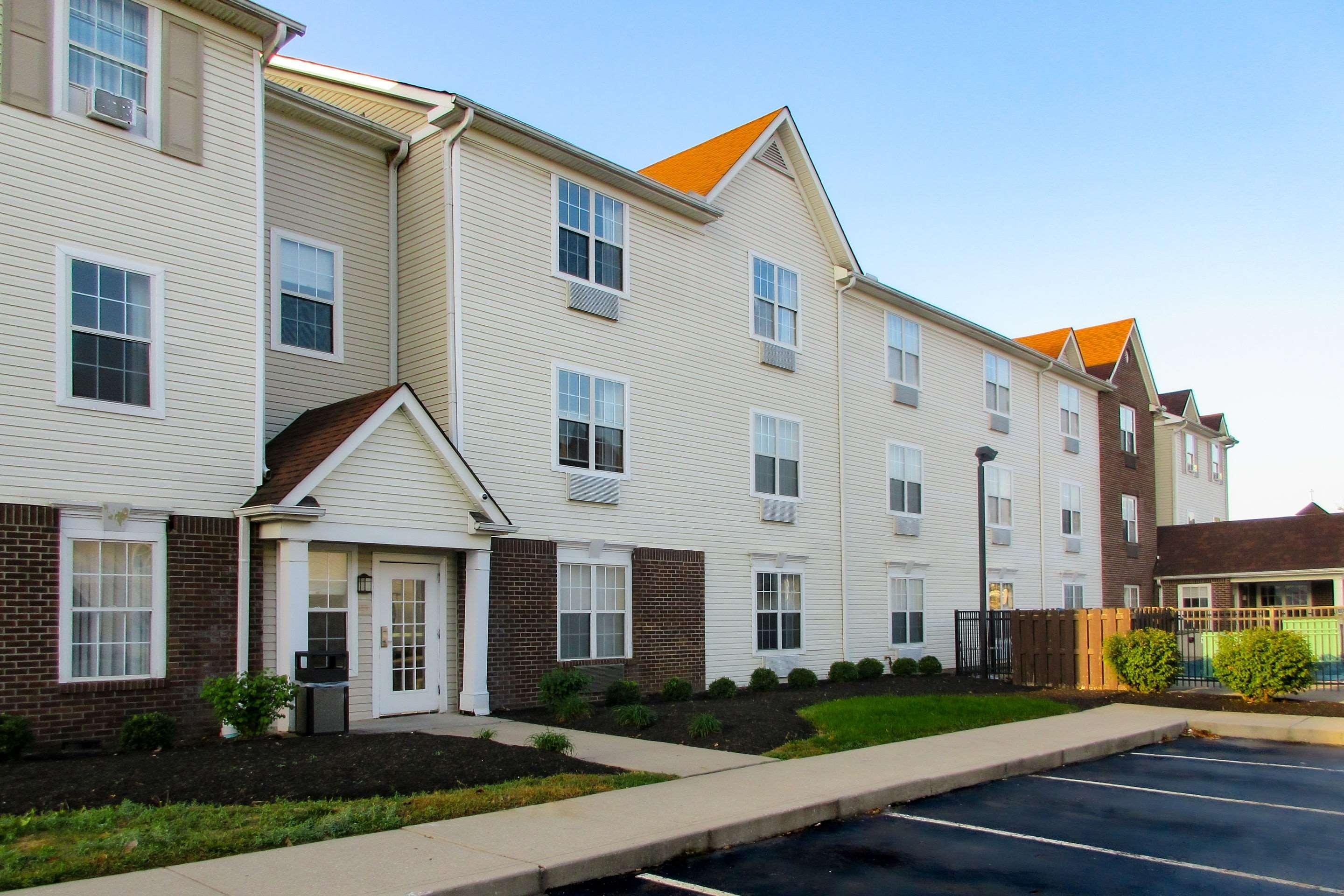 Vista Exterior MainStay Suites Columbus Worthington