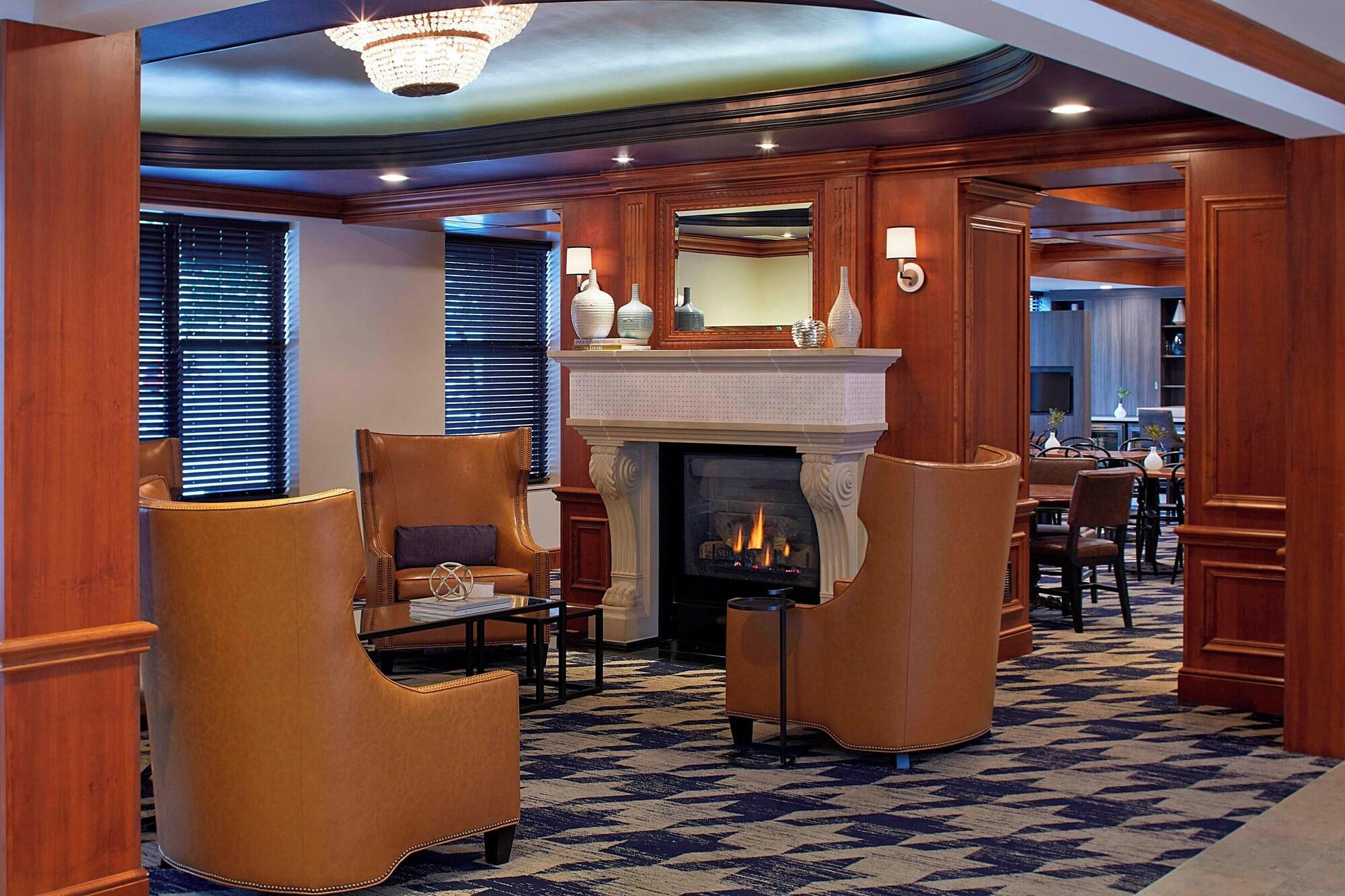 Vista Lobby Residence Inn Minneapolis Downtown at The Depot by Marriott
