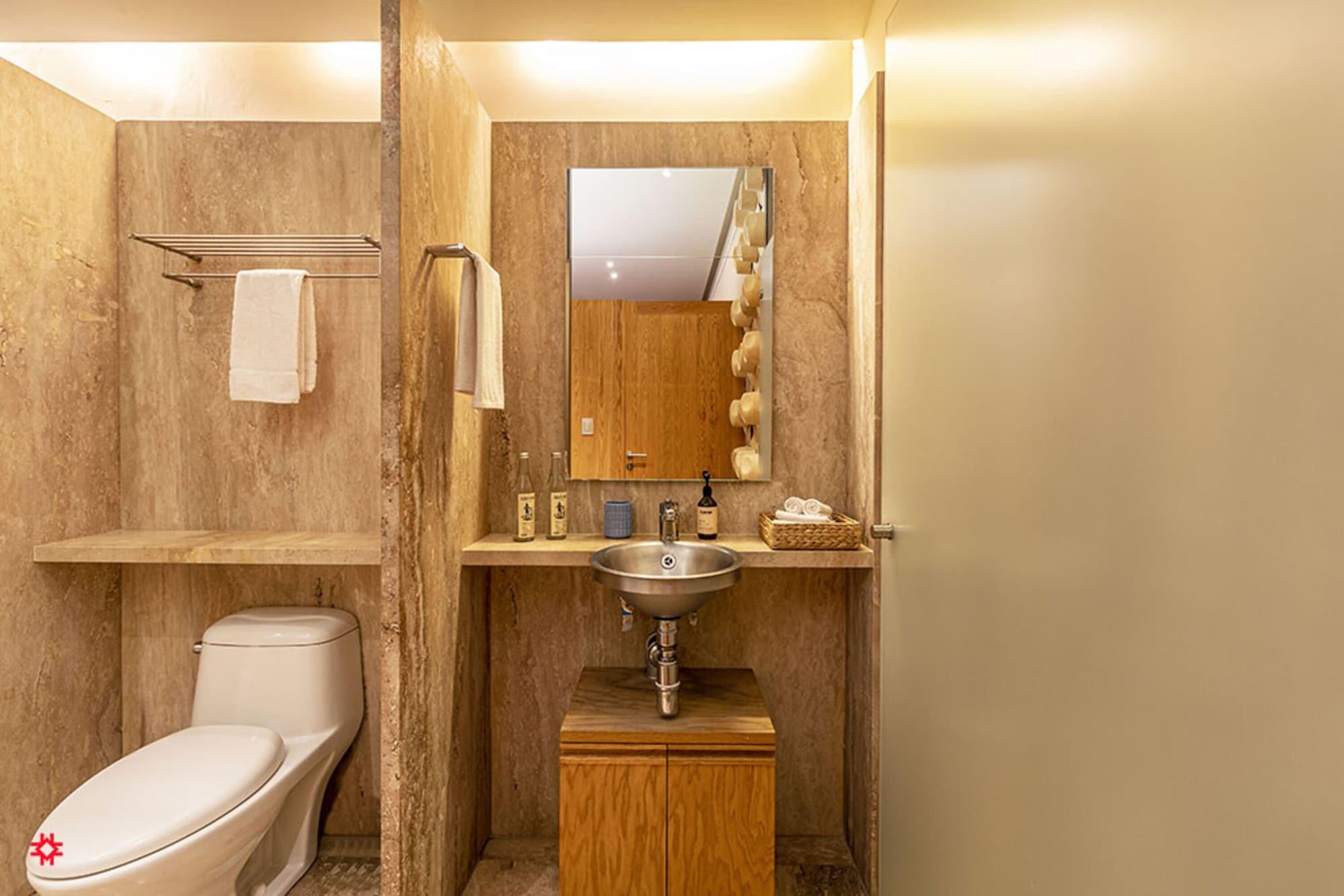 Hotel Reforma 27 by Kukun