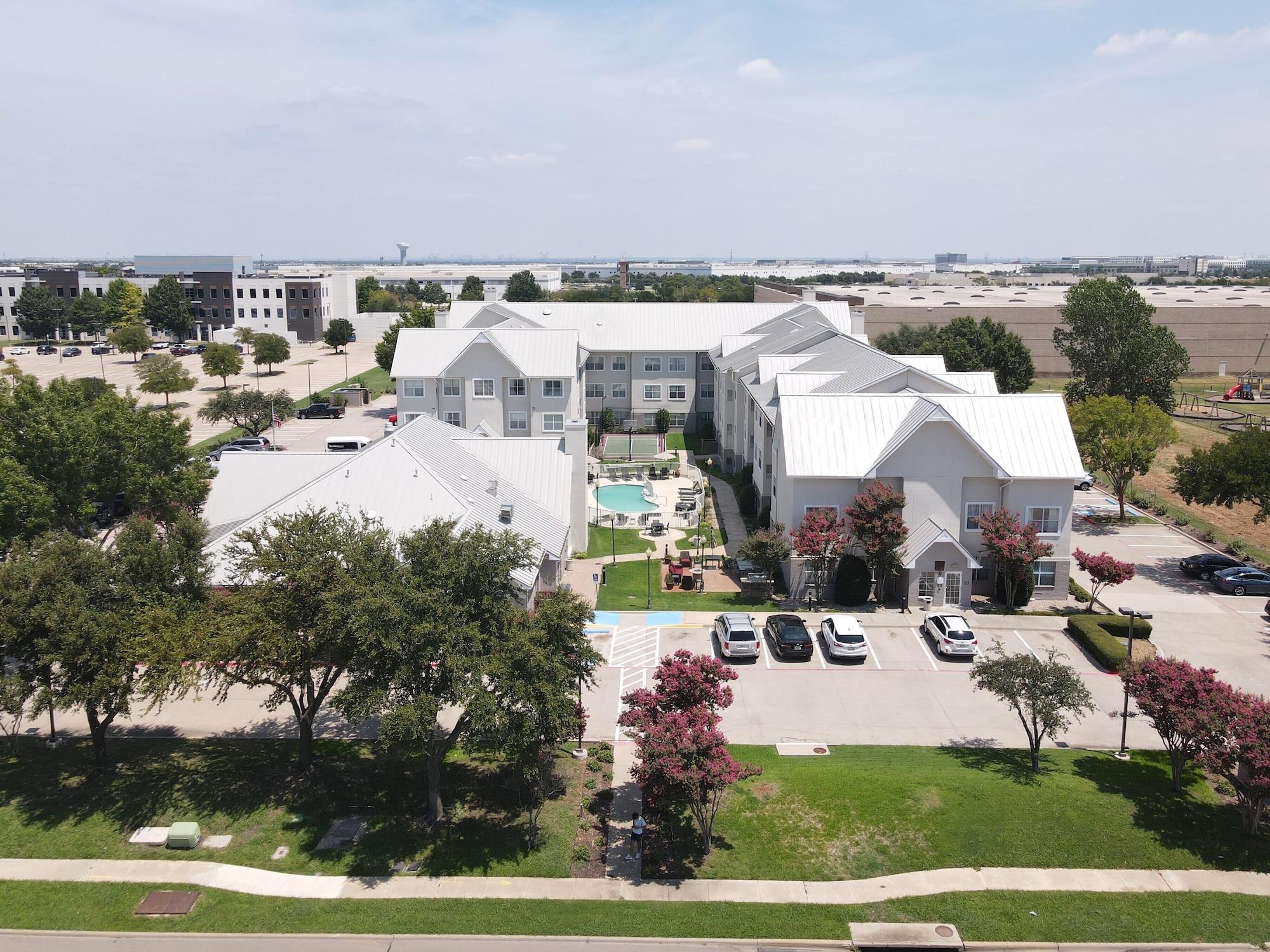Vista Exterior Residence Inn by Marriott DFW Airport North-Irving