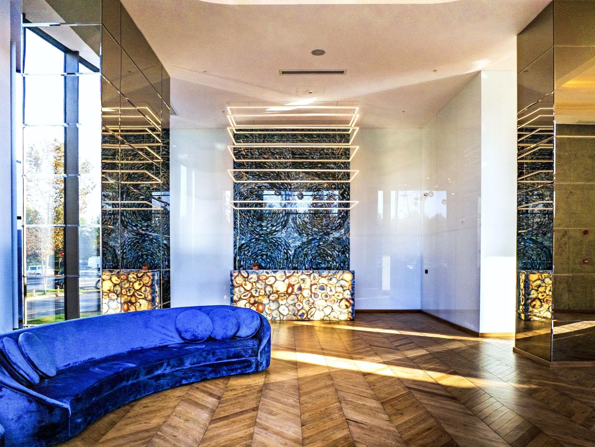 Vista Lobby Union Plaza Hotel