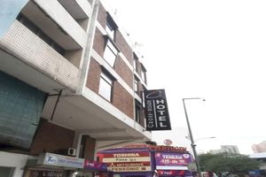 Alojamiento - Hotel O Crossroads Hotel
