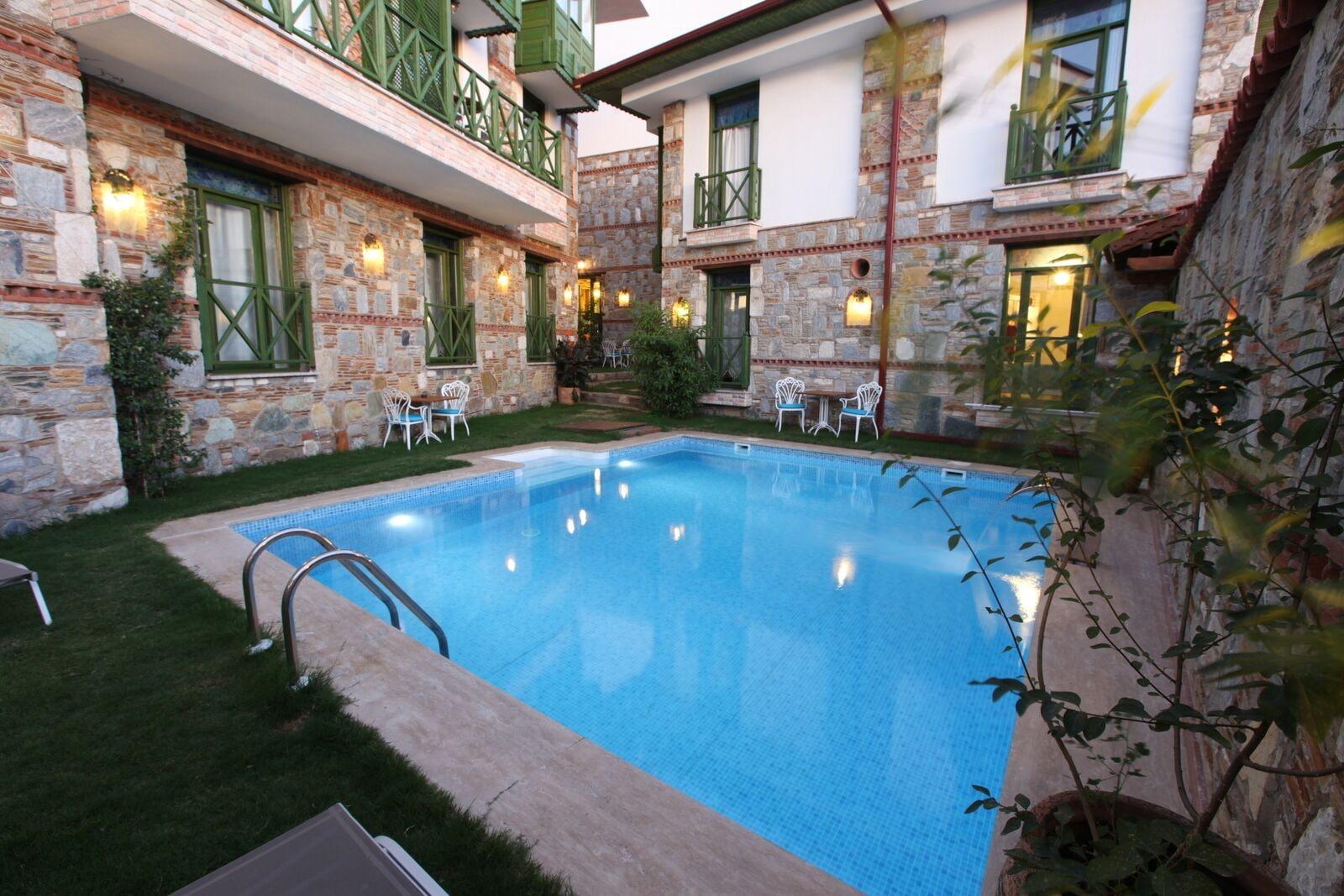 Vista Piscina Celsus Boutique Hotel