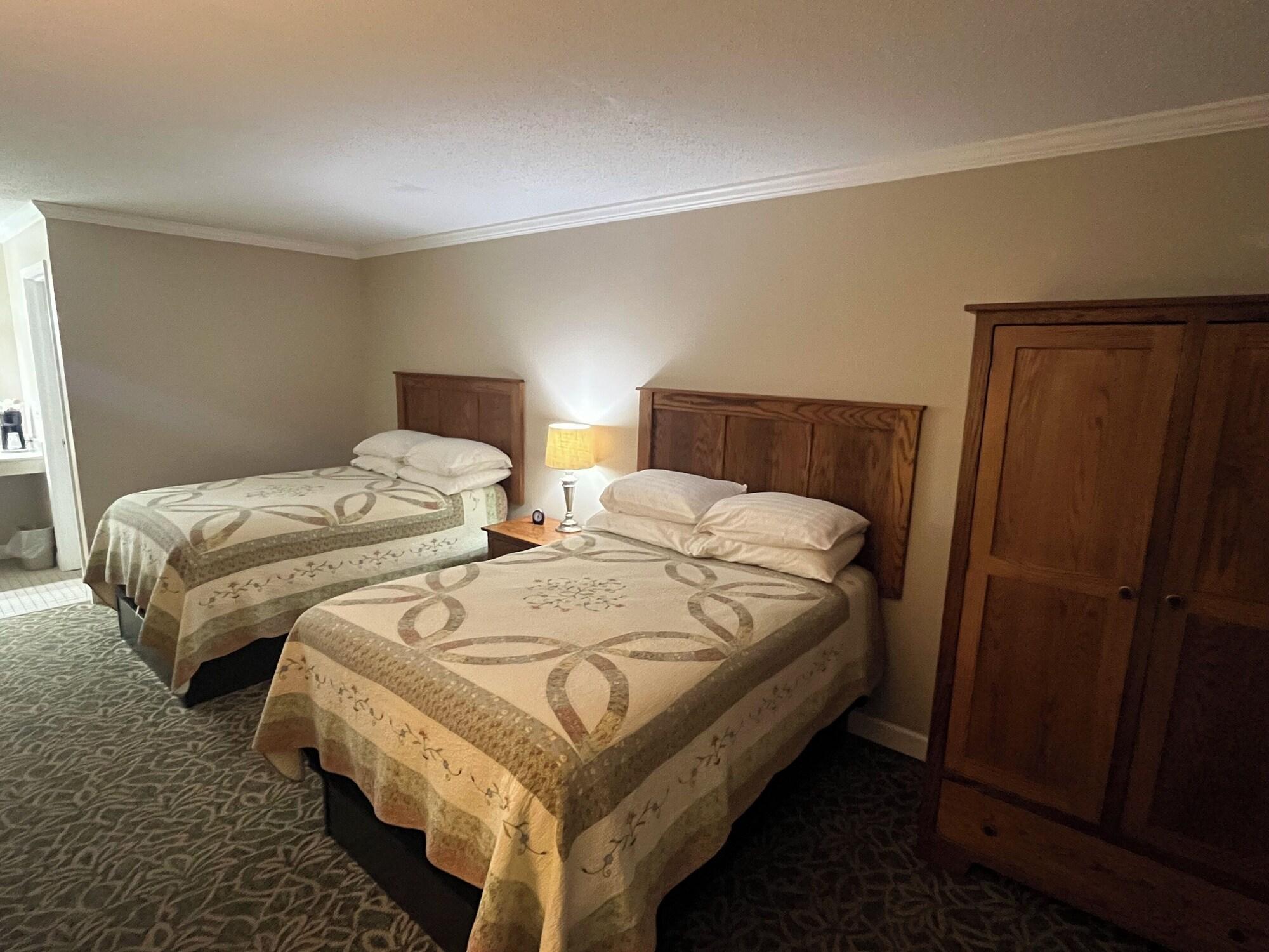 Varios Arthur's Country Inn