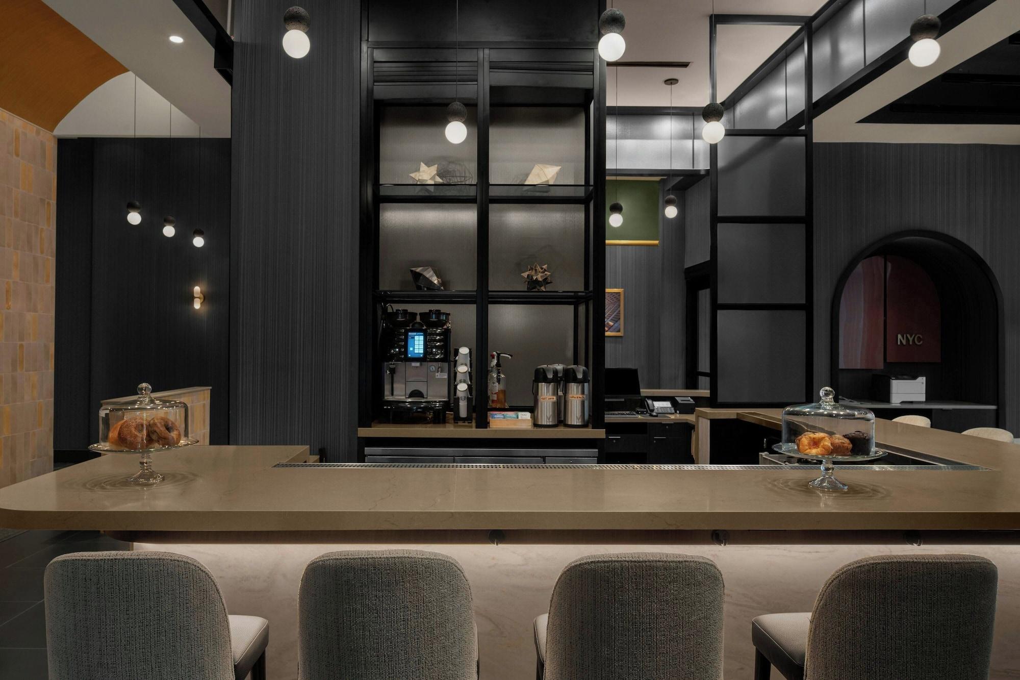 Restaurant Courtyard by Marriott New York World Trade Center Area