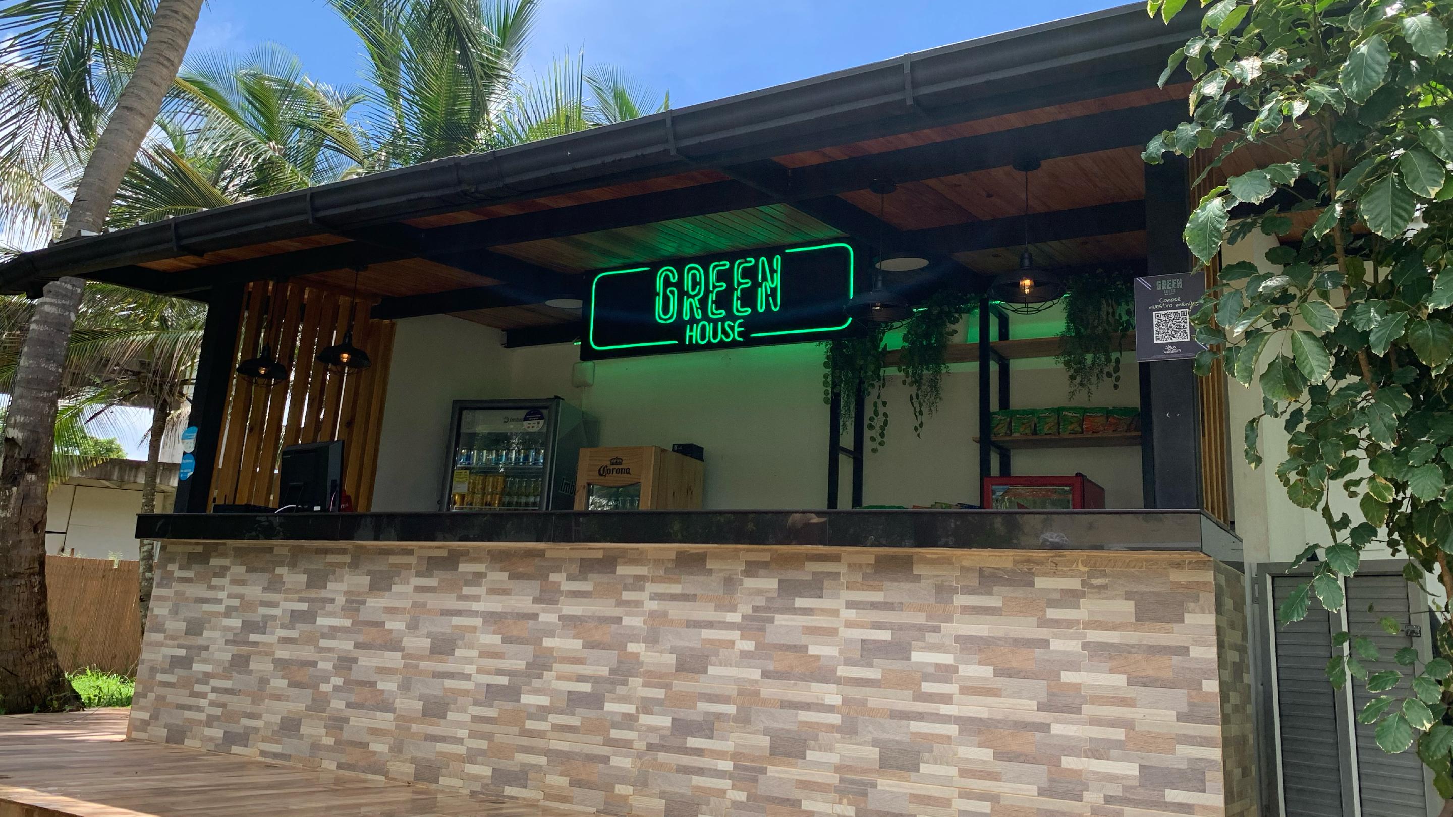 Bar/Salón Hotel Blue Cove by On Vacation