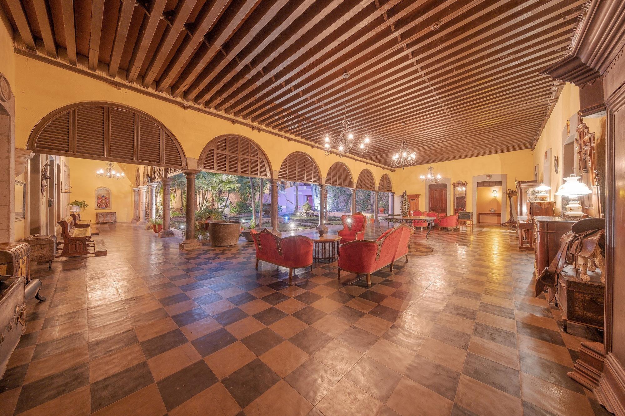 Vista Lobby Hotel Plaza del Fuerte by Balderrama Hotel Collection
