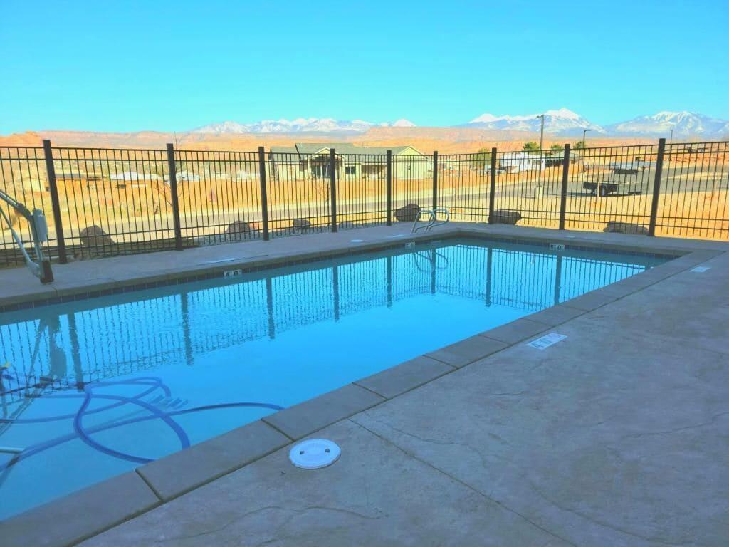 Vista Piscina Scenic View Inn & Suites Moab