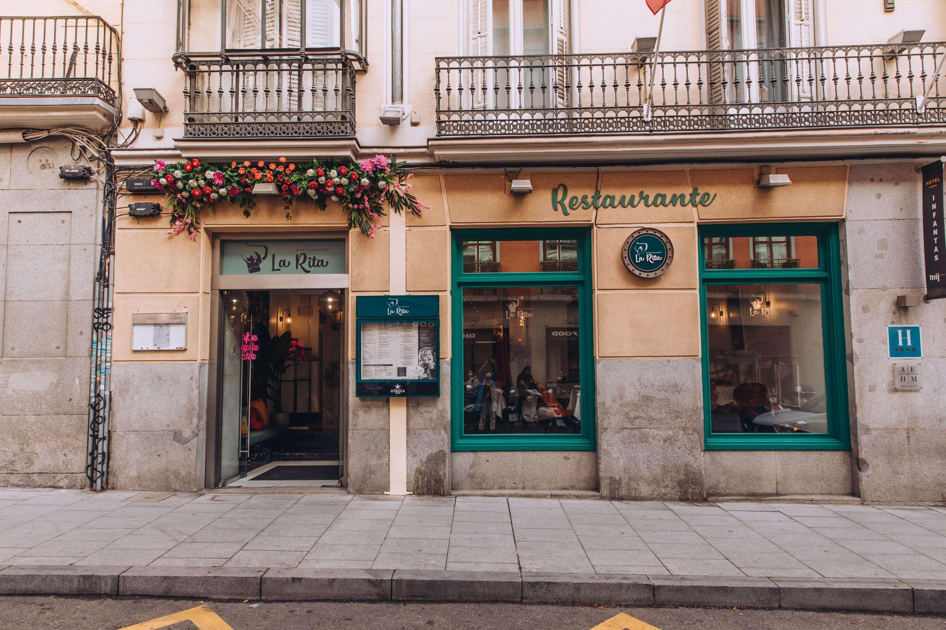 Vista Exterior ITC Infantas by Soho Boutique